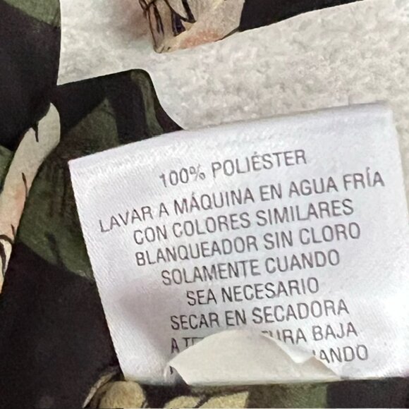 Style & Co Womens Semi-sheer Floral Cold Shoulder Top, size 3X - Picture 4 of 5